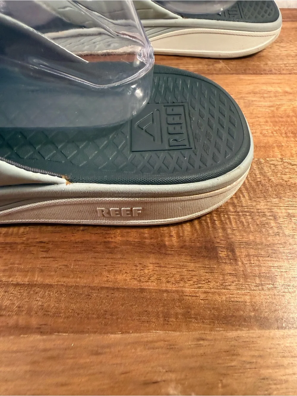 Reef Men's Deckhand Water Friendly Flip Flops Grey Size 11